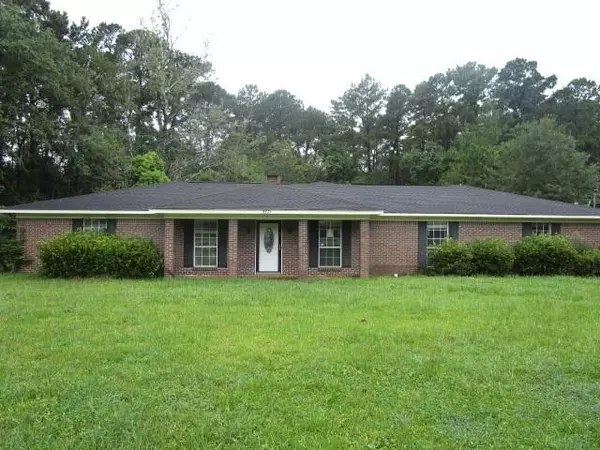 5571 Orchard ST, Satsuma, AL 36572