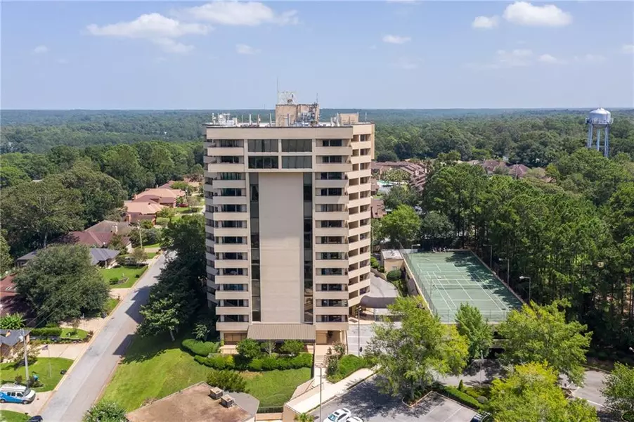 100 Tower DR #204, Daphne, AL 36526