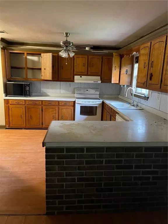 Eight Mile, AL 36613,6029 Porters LN