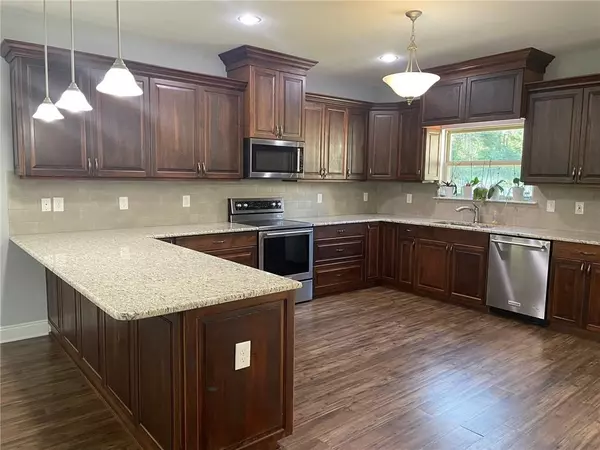 Mobile, AL 36608,10464 Turmac DR