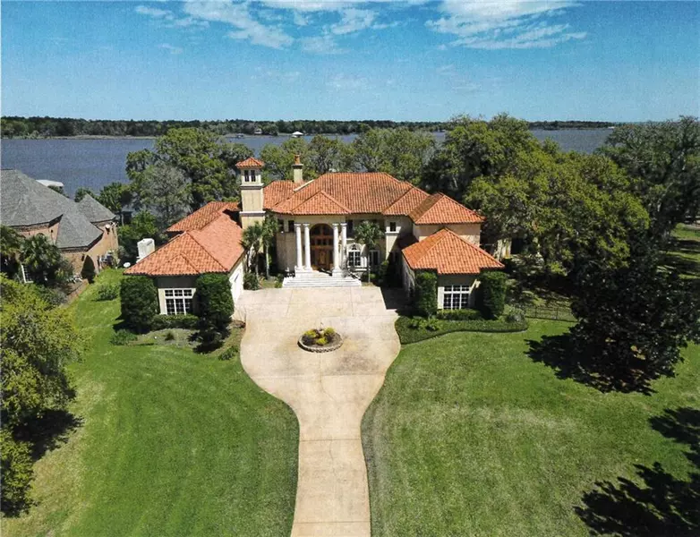 5690 Riverview Pointe DR E, Theodore, AL 36582