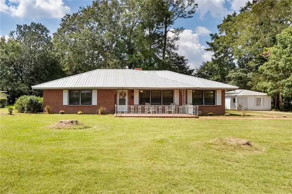 102 Tatom AVE, Atmore, AL 36502