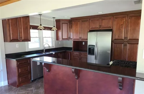 Theodore, AL 36582,7337 Pinewood DR