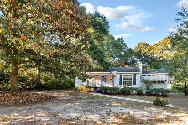 4714 Princeton DR, Mobile, AL 36618