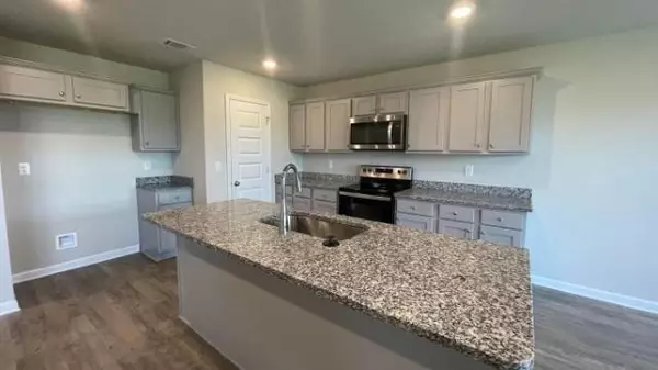 Mobile, AL 36608,10630 Burlington Estates DR