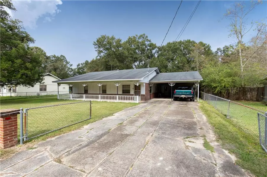 5610 Clyde DR, Theodore, AL 36582