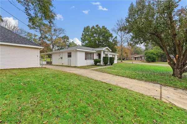 Mobile, AL 36695,820 Debonair DR