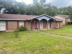 905 Parkmont CIR E, Mobile, AL 36608