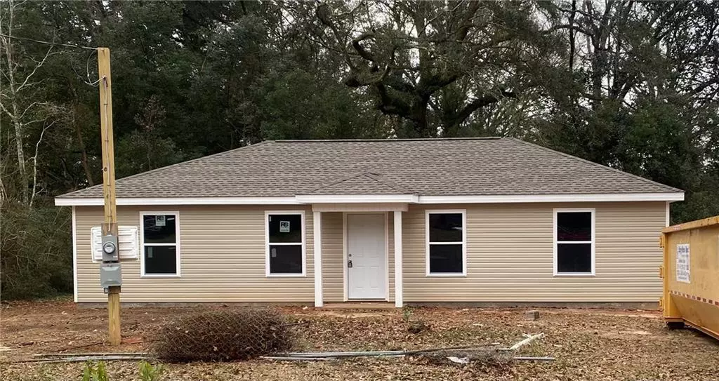 12681 King Arthur DR, Grand Bay, AL 36541