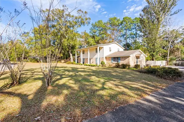 Mobile, AL 36693,1237 Barcelona DR