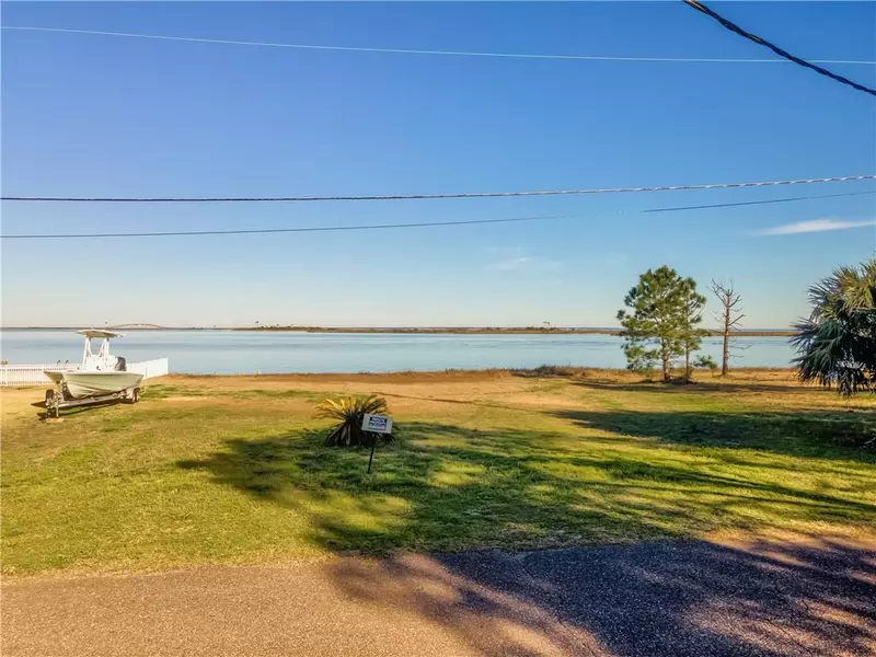 533 Buchanan DR, Dauphin Island, AL 36528