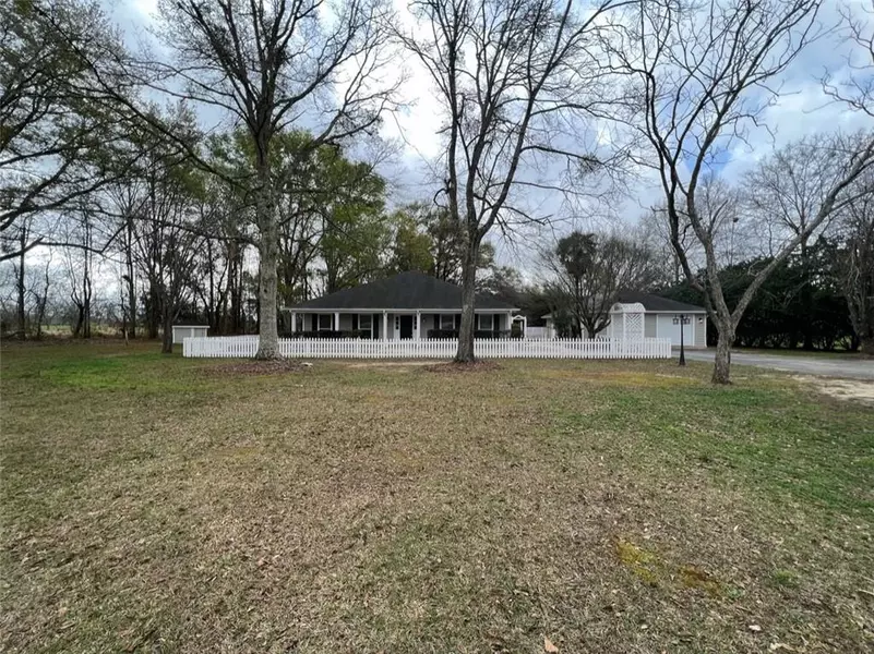 5239 Dawes RD, Grand Bay, AL 36541