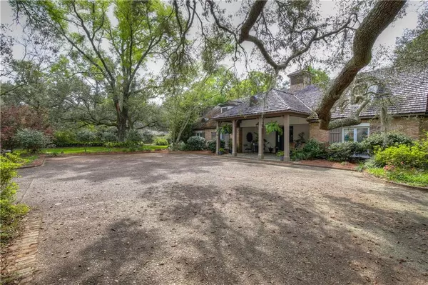 Fairhope, AL 36564,18247 Woodland DR