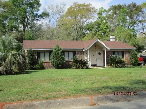 5504 Pointer RD, Theodore, AL 36582