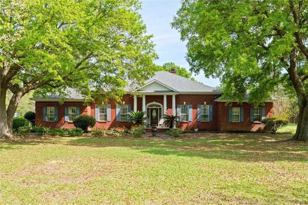 Mobile, AL 36695,1251 Twelve Oaks DR