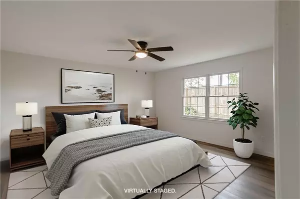 Mobile, AL 36618,3031 Charmingdale DR W