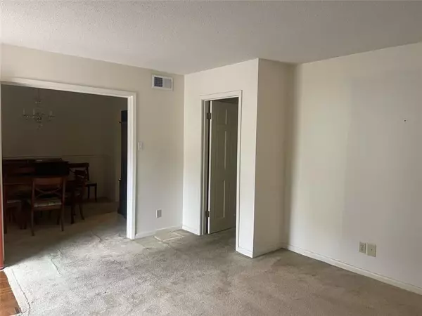 Mobile, AL 36608,220 Nack LN #9