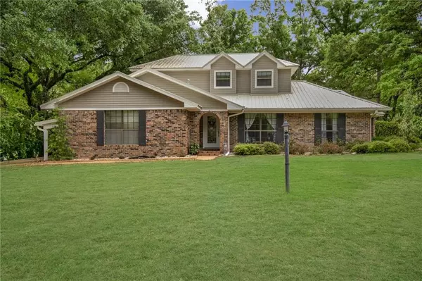 4 Cavalry CIR, Spanish Fort, AL 36527