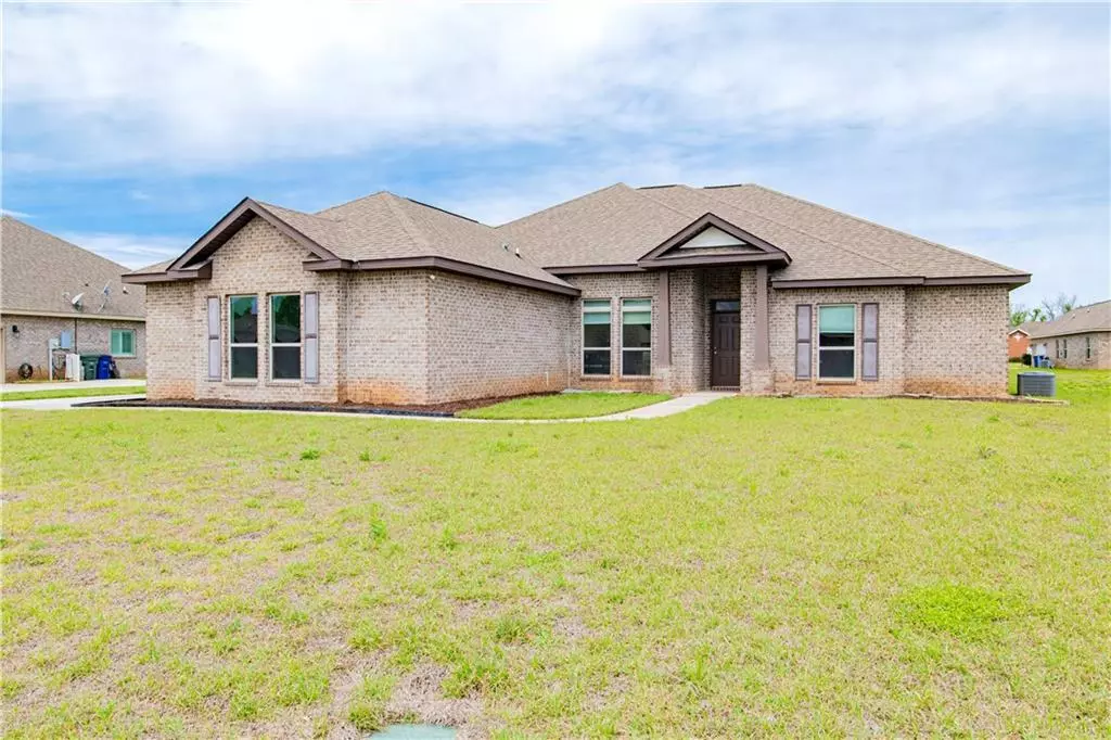 Daphne, AL 36526,9236 Appache LN