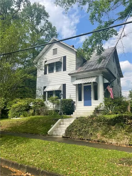 219 5th ST, Chickasaw, AL 36611