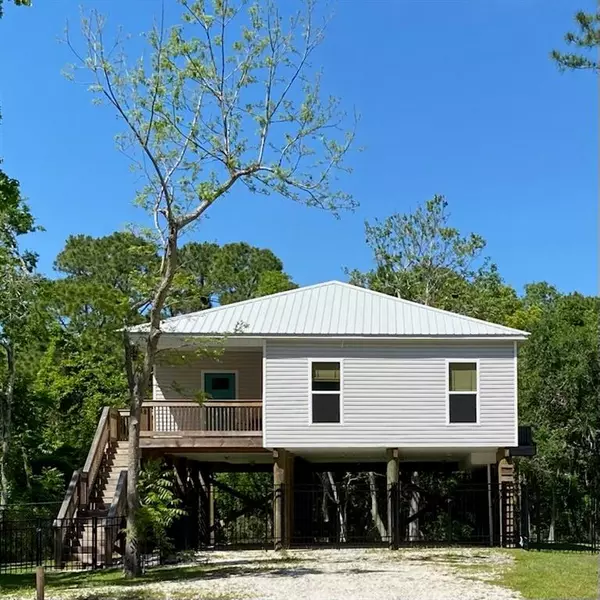 714 Bienville BLVD, Dauphin Island, AL 36528