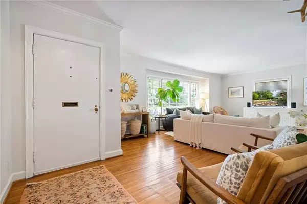 Mobile, AL 36607,306 Levert ST