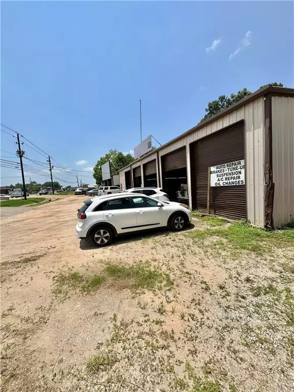 Semmes, AL 36575,8920 Moffett RD