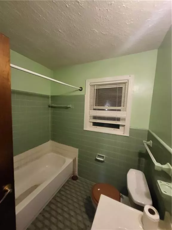 Mobile, AL 36617,2306 Roberta DR