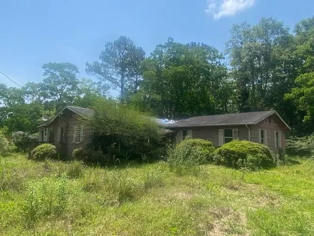 5625A Raybon RD, Theodore, AL 36582