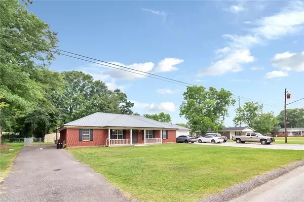 Saraland, AL 36571,813 Ellen ST