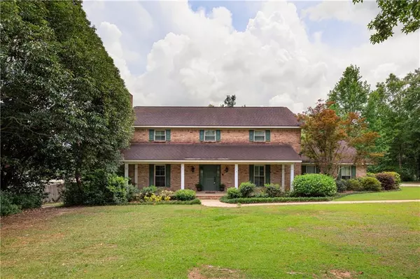 9225 Shiloh DR, Mobile, AL 36695