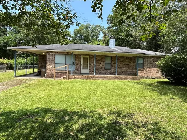 3722 Alba Club RD, Mobile, AL 36605