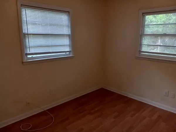 Mobile, AL 36609,607 Wesley LN W