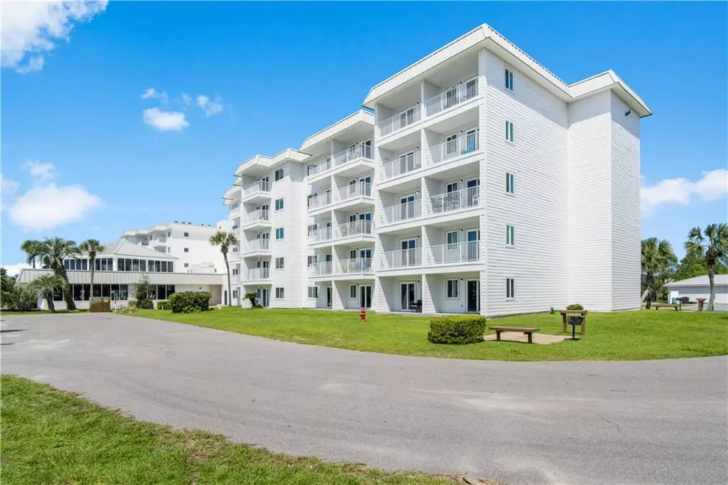 Gulf Shores, AL 36542,400 Plantation RD #4402