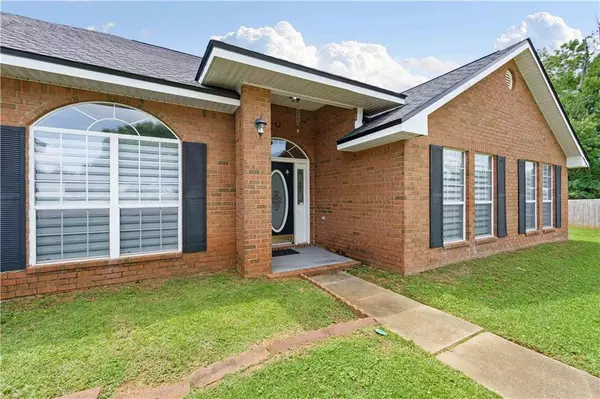 Mobile, AL 36695,9338 Mcfarland WAY