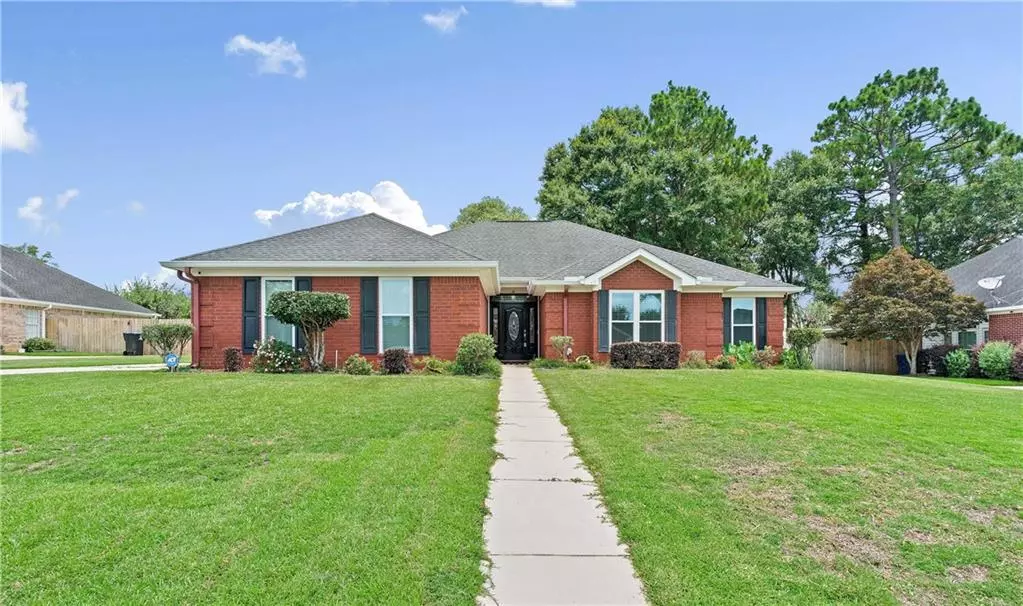 Mobile, AL 36608,10208 Summerlake CT