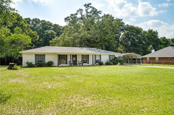 Mobile, AL 36618,3327 Meadow LN