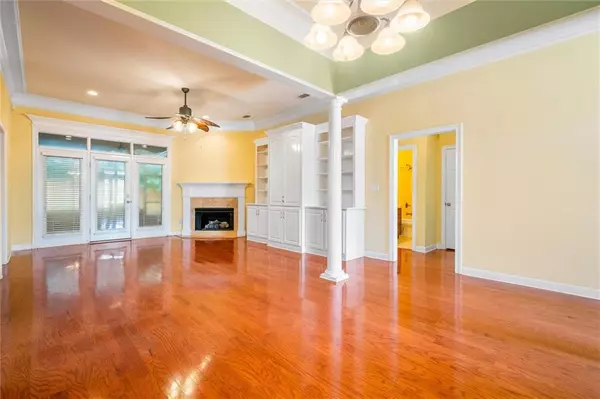 Mobile, AL 36608,6112 Venetian WAY N