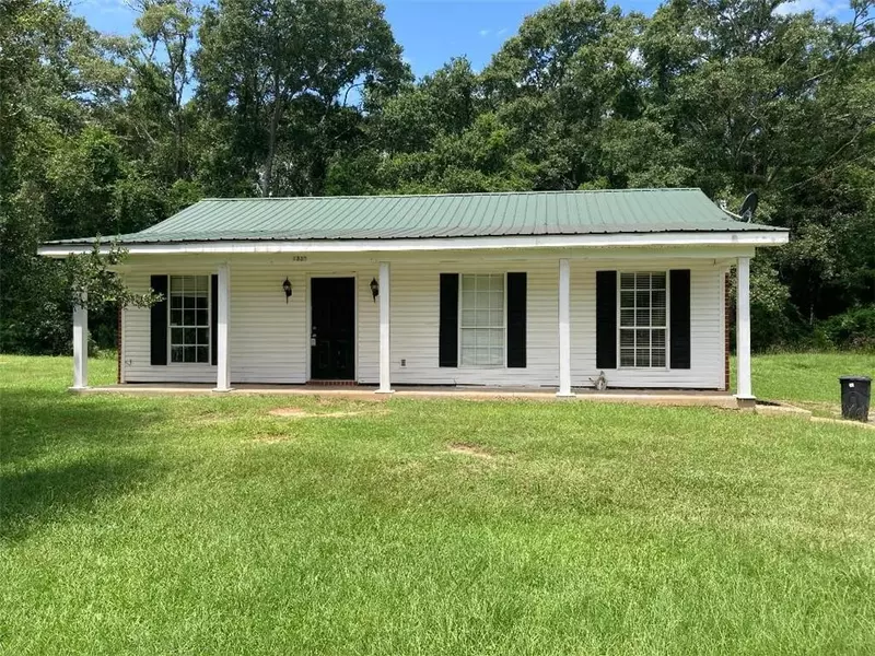 1335 Dead Lake RD, Creola, AL 36525