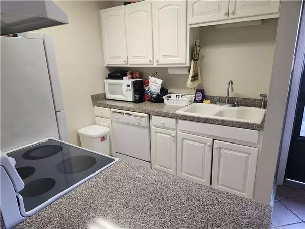 Mobile, AL 36605,137 Riverbend DR #137