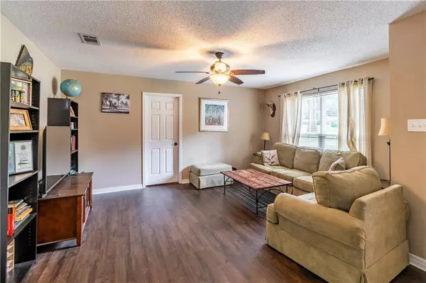 Mobile, AL 36695,8821 Zeeland DR