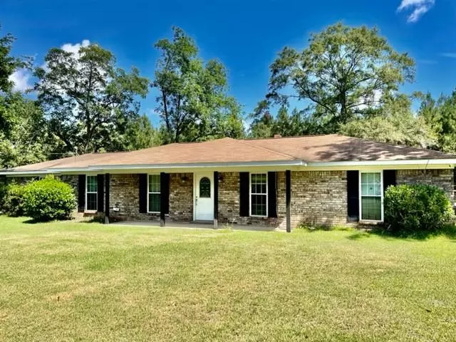 17890 Celeste RD, Citronelle, AL 36522