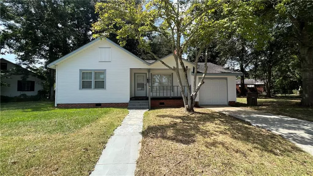 Mobile, AL 36617,321 Cedar DR