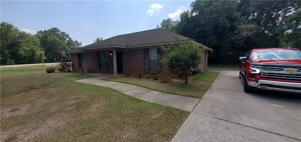 11521 Creola Axis Loop RD E, Axis, AL 36505