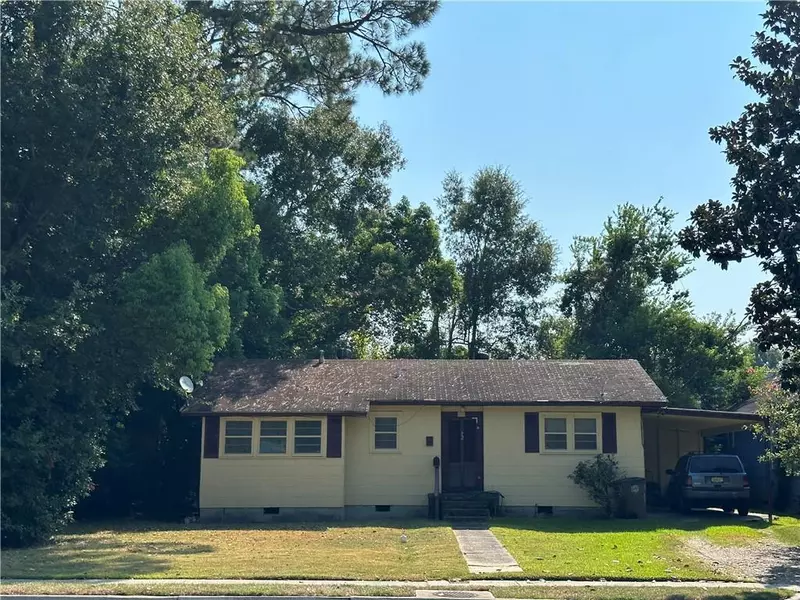 92 Sage AVE N, Mobile, AL 36607