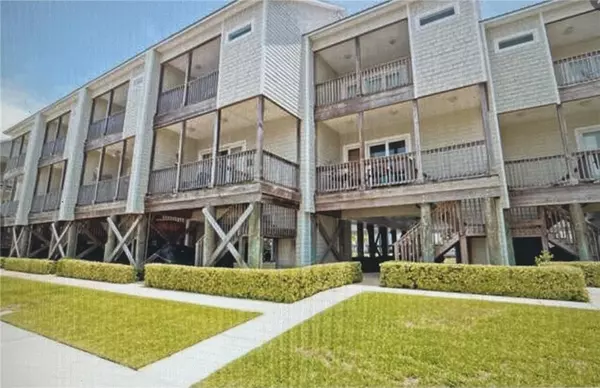 924 Delchamps AVE #5-D, Dauphin Island, AL 36528