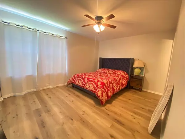 Mobile, AL 36605,228 Riverbend DR #228