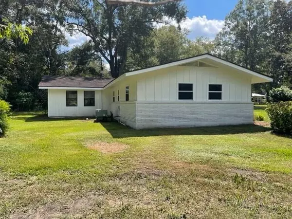 Grand Bay, AL 36541,13320 Pine DR