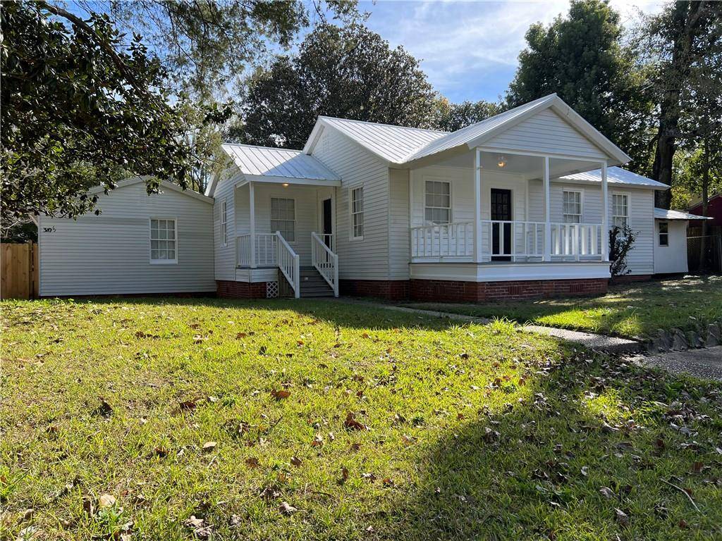 Chickasaw, AL 36611,310 2nd ST