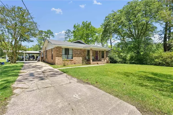 Bayou La Batre, AL 36509,13545 Lyons AVE